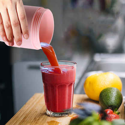 Pouring smoothie maker